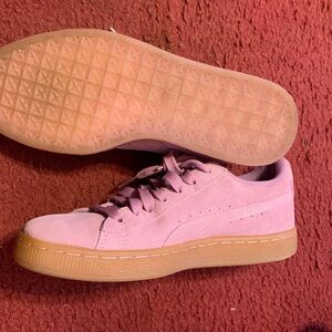 Puma Light Purple Sneakers